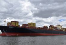 Επίθεση σε ελληνόκτητο πλοίο στο Στενό του Χορμούζ