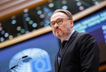 Επίτροπος Ενέργειας: Η Ευρώπη πληρώνει 600 εκατ. ευρώ ημερησίως την εξάρτησή της από ορυκτά καύσιμα