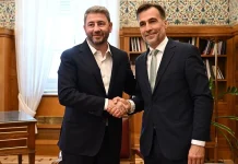 Στο ΠΑΣΟΚ ο μέχρι πρόσφατα ανεξάρτητος βουλευτής Μ. Χουρδάκης