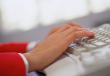 Συναλλαγές με το Δημόσιο: 25 δικαιολογητικά αντικαθίστανται με μια απλή υπεύθυνη δήλωση