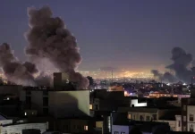Μέση Ανατολή: Γέφυρες και δίκτυα μεταφορών έπληξαν οι ΗΠΑ, μπαράζ επιθέσεων και από το Ιράν σε χώρες του Κόλπου