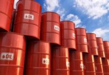 Brent: Βουτιά σχεδόν 40% στο τρίμηνο εν μέσω συνομιλίων ΗΠΑ – Ιράν – Οι χειρότερες επιδόσεις από το 2020