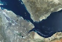 Στενό του Χορμούζ: Φορτηγό πλοίο χτυπήθηκε από «βλήμα άγνωστου τύπου»