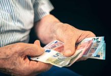 Συντάξεις χηρείας: Διπλασιάζονται για 8.500 δικαιούχους – Ποιοι θα δουν αυξήσεις έως 470 ευρώ