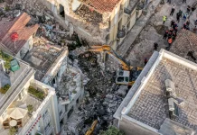 Έκρηξη στην Πλάκα: Διαρροή αερίου και σπινθήρα από φως «βλέπουν» οι ερευνητές