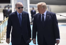 Ερντογάν: «Πολύτιμος φίλος ο Τραμπ, να αφήσουμε πίσω τα εμπόδια στην αμυντική βιομηχανία»